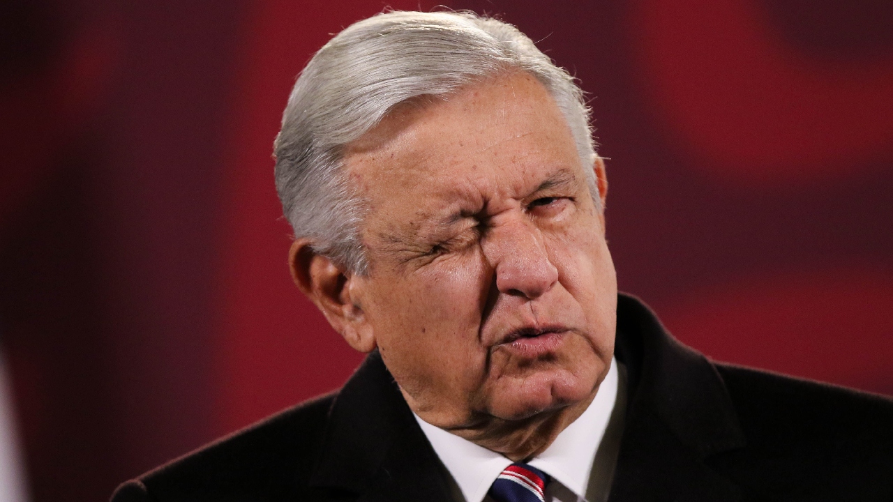 "Los adversarios aguantan" dice AMLO por su mañanera que duró tres horas