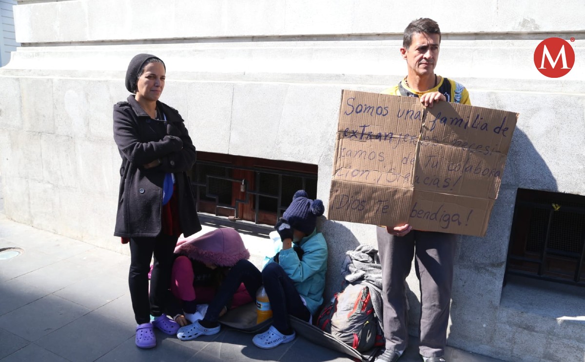 Faltan refugios y un trato digno, señalan migrantes