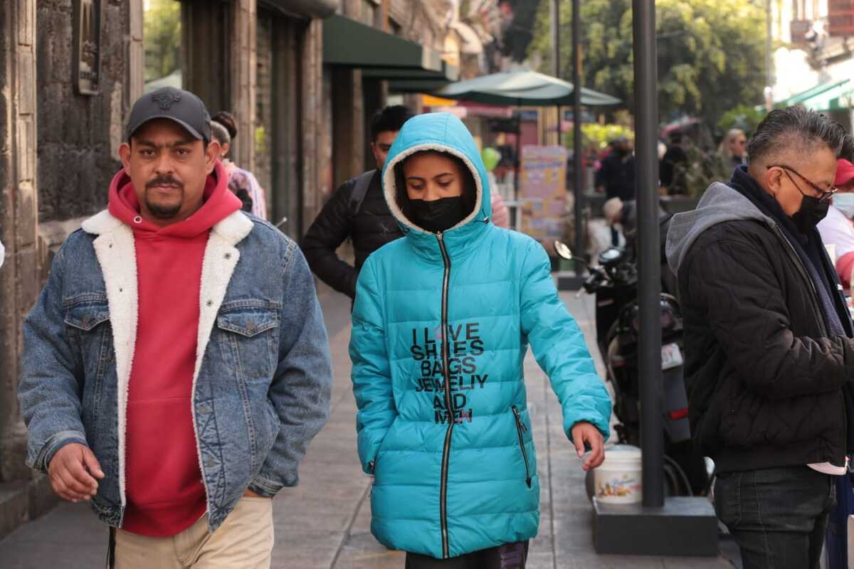 Piden a la población usar ropa que abrigue bien. (Jesús Quintanar)