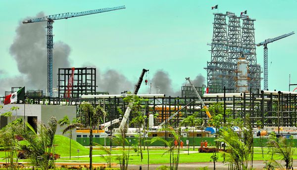 La construcción  de Dos Bocas en Tabasco. Ariel Ojeda