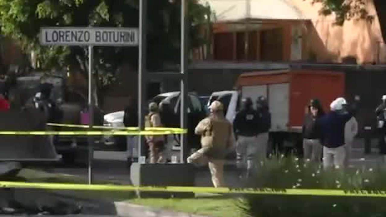 Reportan suspensión en estaciones de la línea 5 de Metrobús por operativo en Venustiano Carranza