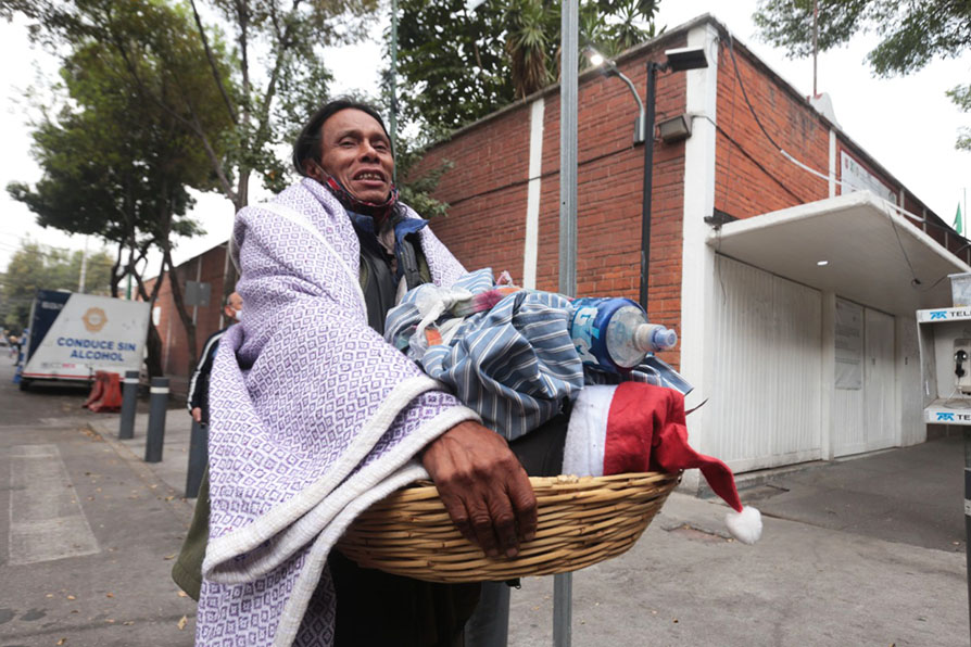 El torito ofreció una cena navideña para todos los recluidos por conducir en estado de ebriedad.