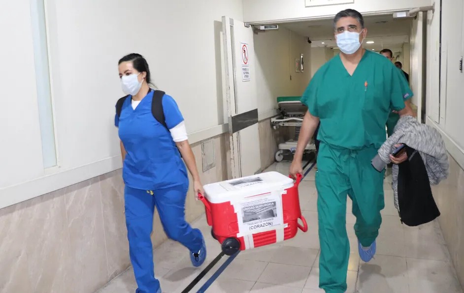 IMSS realiza primer trasplante bipulmonar en la historia