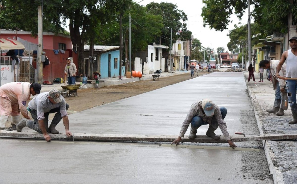 Altamira y Tampico alistan en conjunto 750 millones de pesos para obra pública, informó la CMIC Tamaulipas.