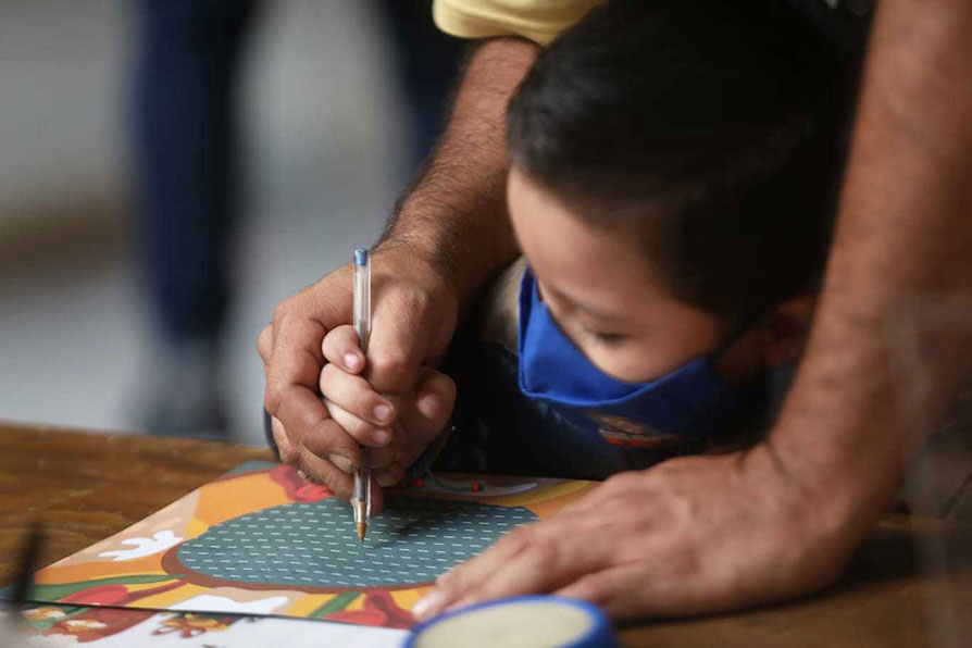 Se esperan más de dos mil cartas de los niños llenos de ilusión por los Reyes Magos.│Araceli López