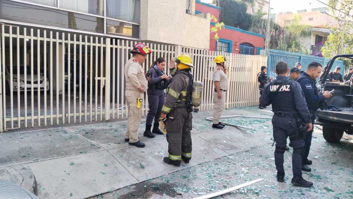 Cuatro policías resultan lesionados tras explosión en departamento por fuga de gas en Providencia (Usi Toledo)