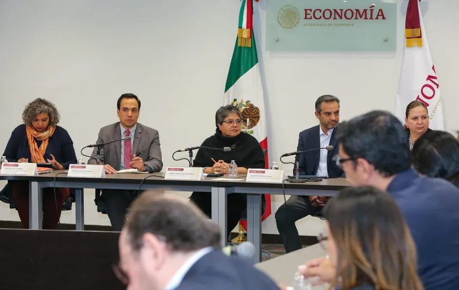 Economía revisa con industria automotriz transición eléctrica