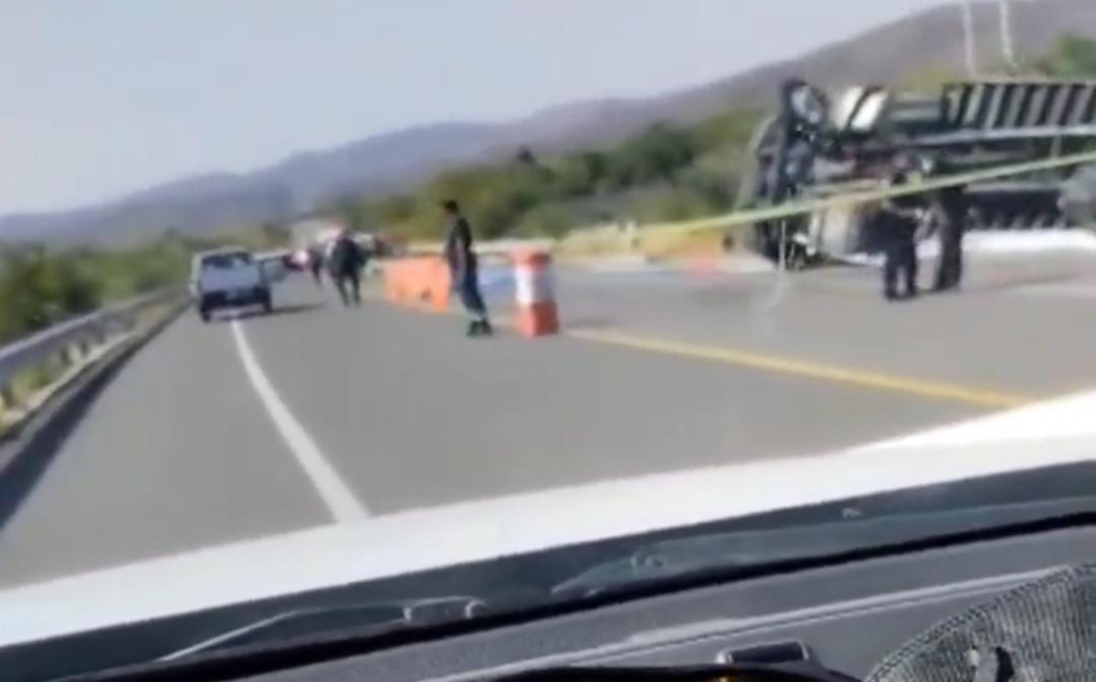 Muere motociclista durante carambola en la autopista Siglo XXI | Especial