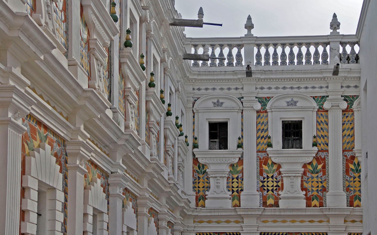 Patio de los Azulejos | Melanie Torres