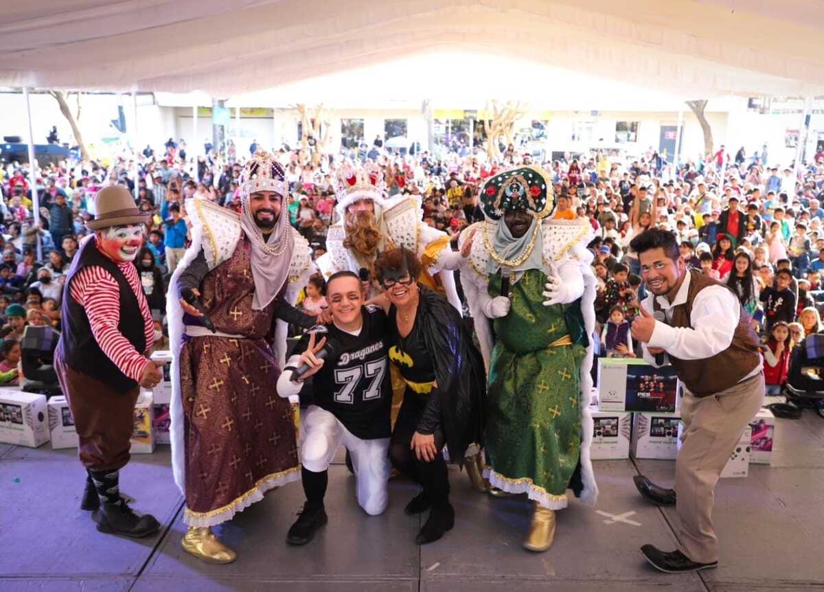 Según el alcalde de la entidad, lo  juguetes rifados en el evento fueron comprados con dinero propio de los servidores. | Especial