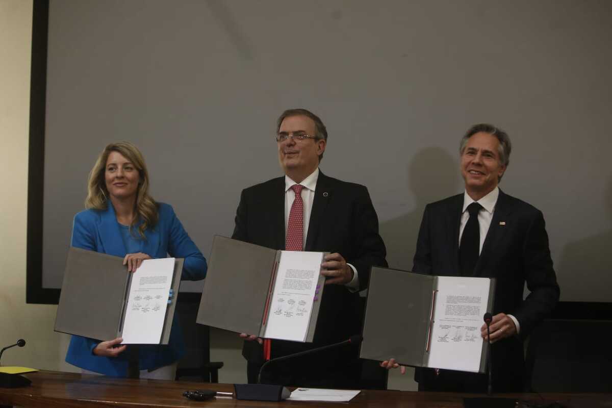 Marcelo Ebrard, Melanie Joly y Antony Blinken durante la Cumbre de las Américas.│Ariana Pérez