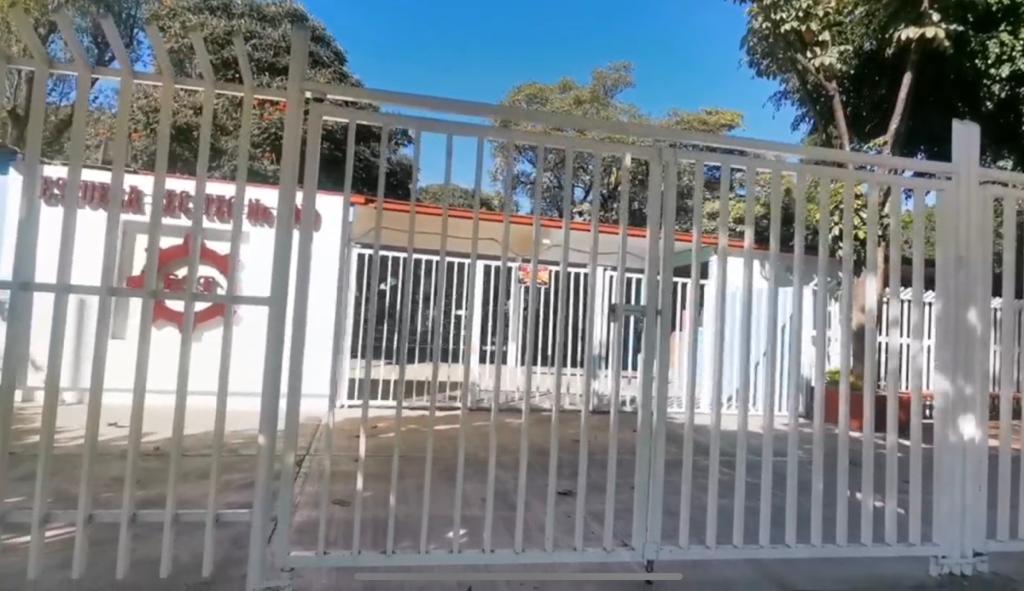 Secundaria infestada de ratas en Oaxaca. (Especial)