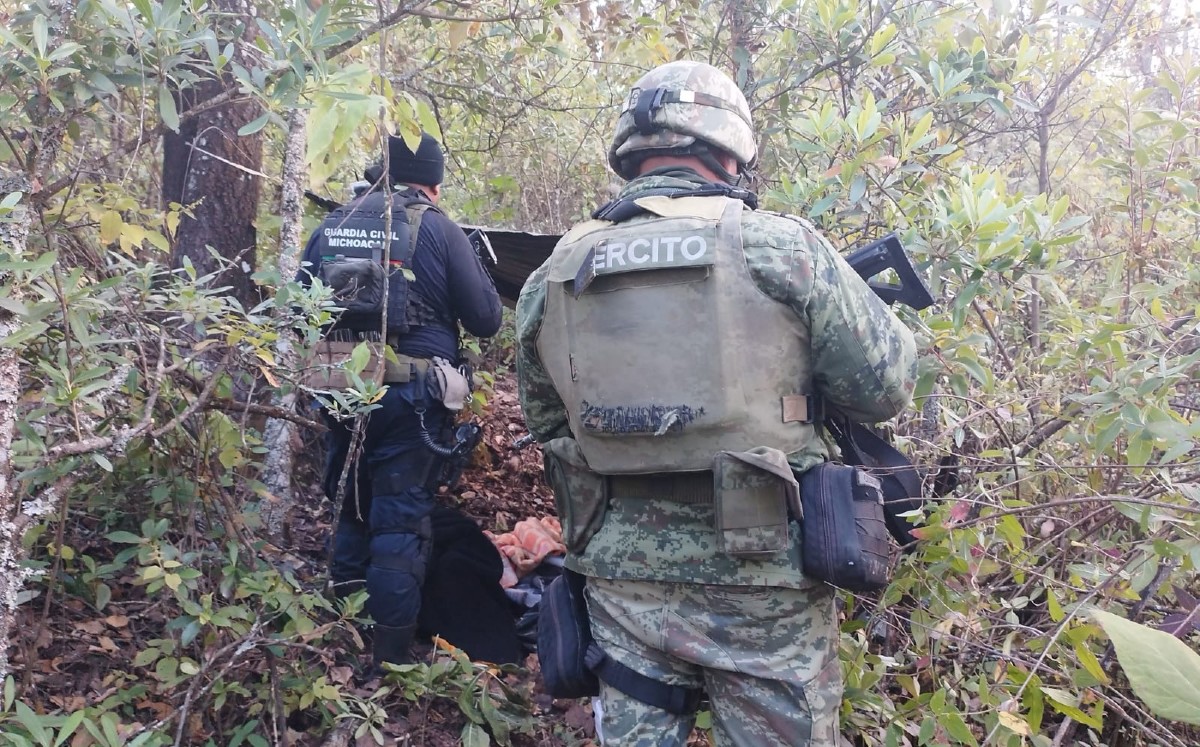 Los elementos de seguridad realizaron recorridos a pie en Michoacán. | Especial