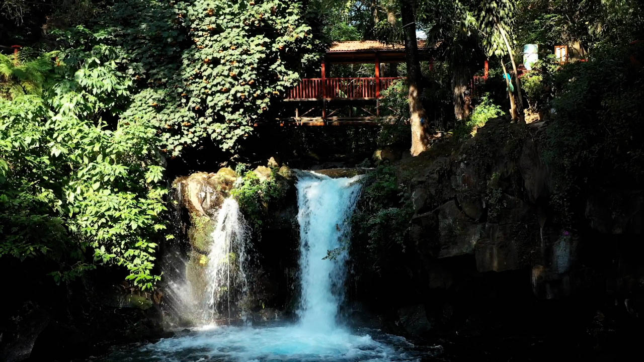 Estampas del río Cupatitzio en Michoacán | Conexión Milenio