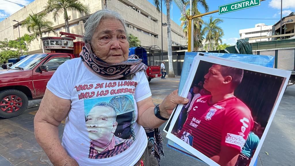Los familiares de desaparecidos exigen justicia. (Abraham Jiménez)