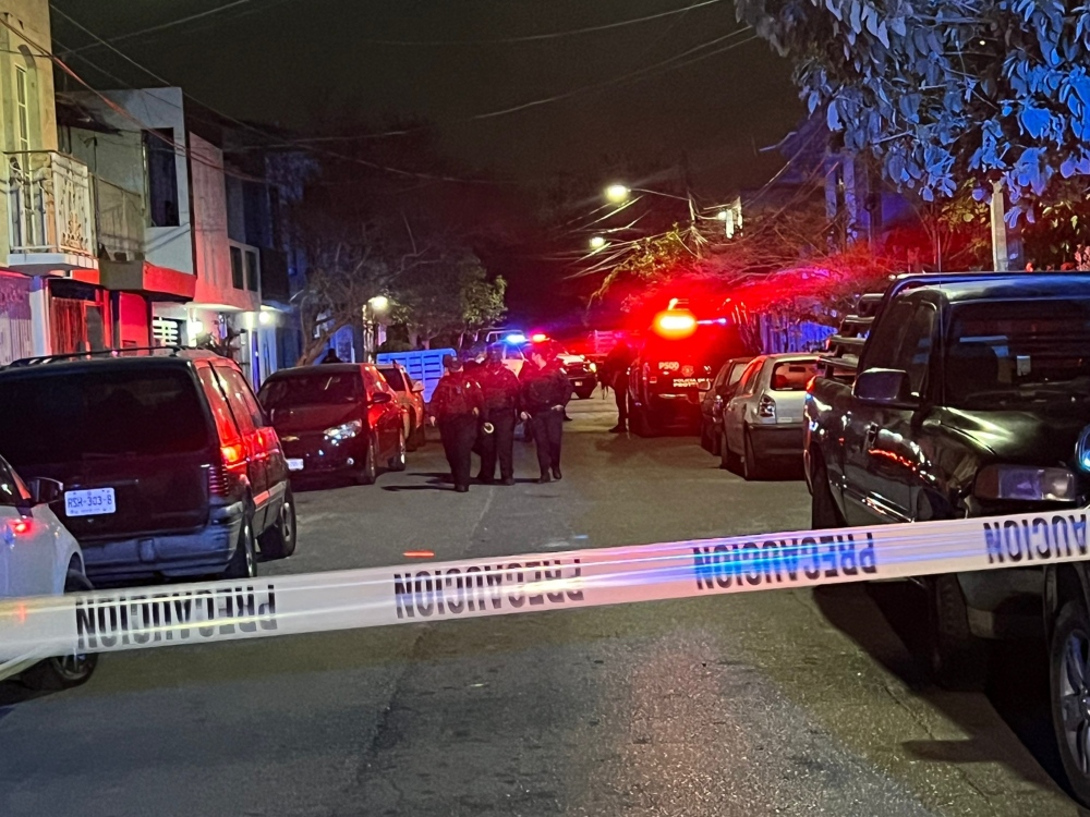 Personal policiaco en la escena del crimen en Guadalupe,NL. Foto: Mayte Villasana