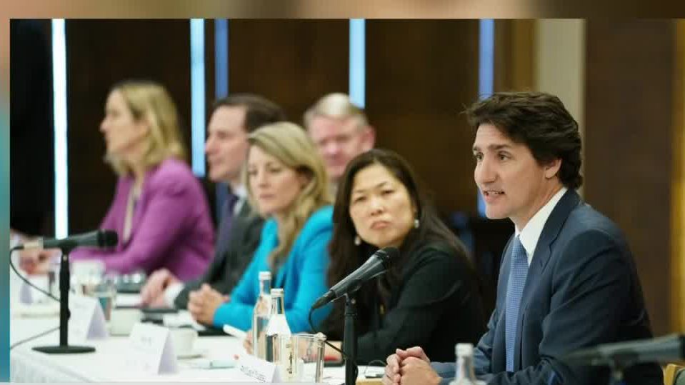 Primer ministro de Canadá se reúne con empresarios mexicanos