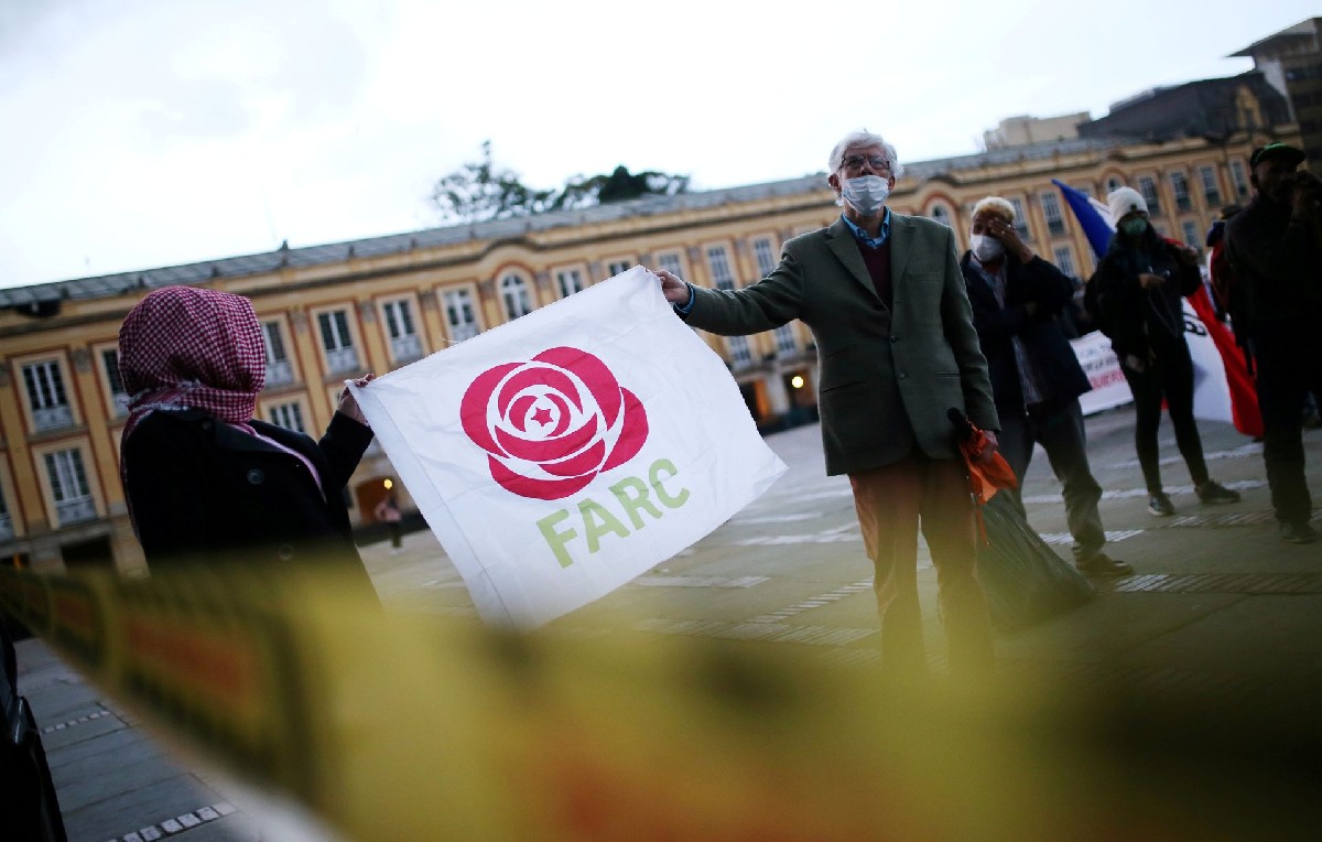 Las FARC y las ELN continúan en una disputa por territorio en varias regiones de Colombia (Reuters)
