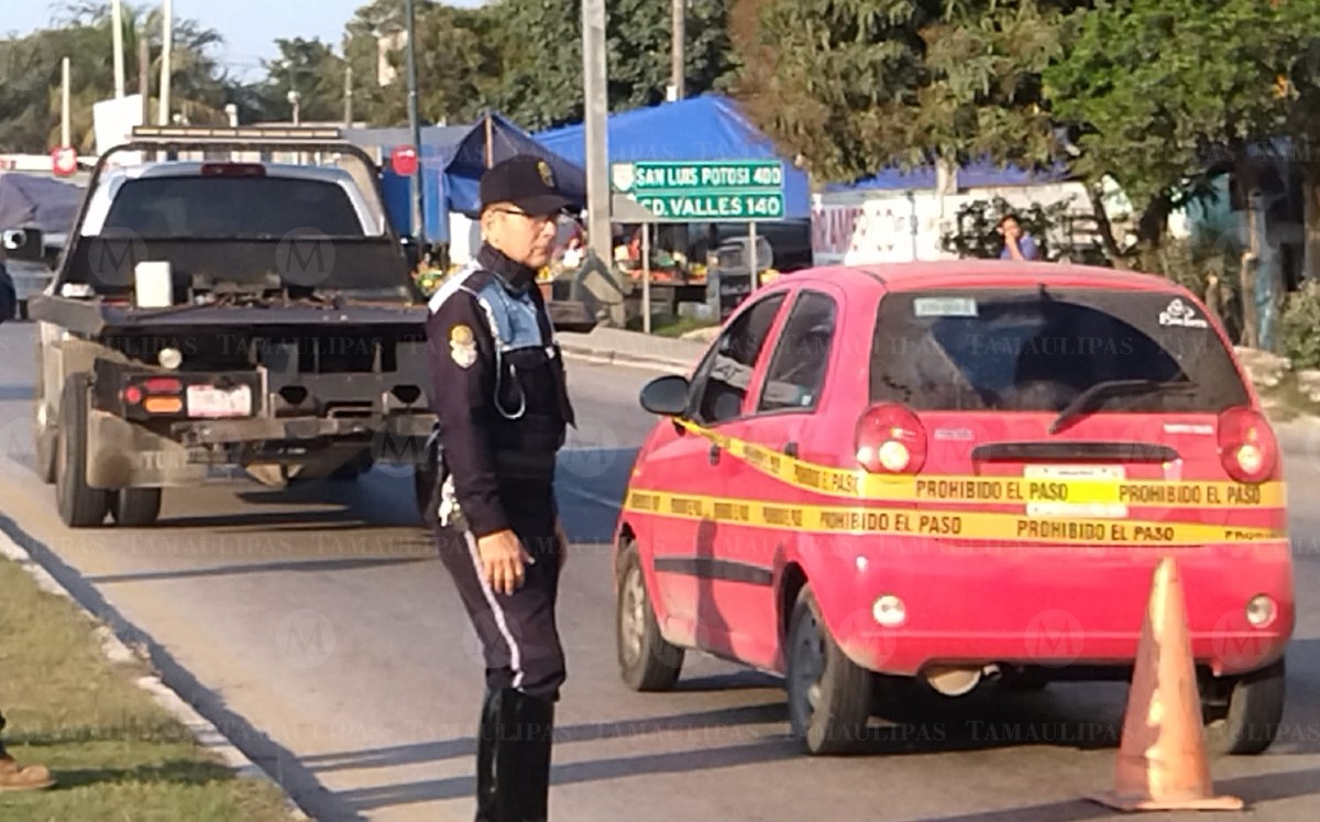 Hombre muere al intentar cruzar calle en Tampico. (Sandra Sosa)