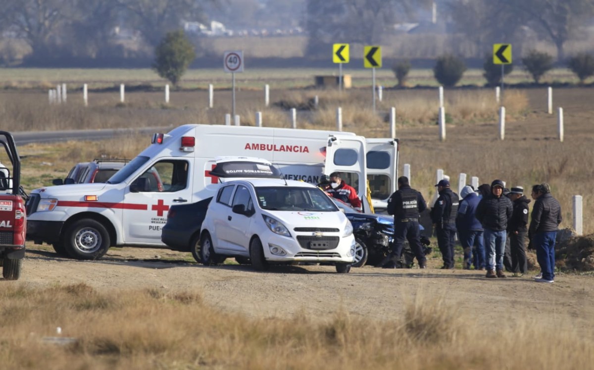 Hombre queda prensado tras accidente vial en Puebla |  Andrés Lobato