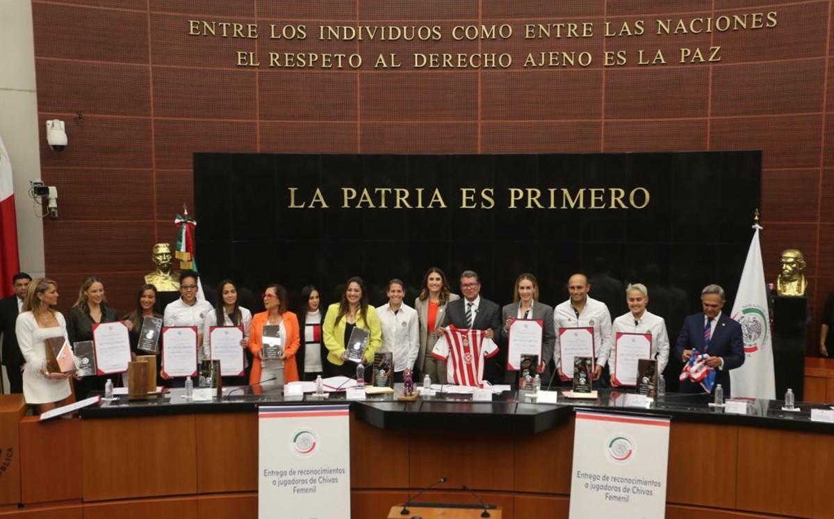 Monreal afirmó que las periodistas deportivas son un ejemplo de tenacidad. | Jorge Carballo