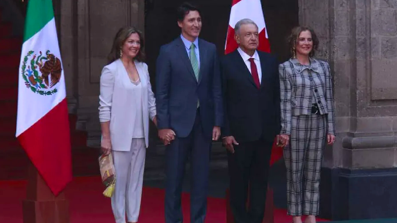 “Ya quédense a vivir aquí” AMLO recibe a Justin Trudeau en Palacio