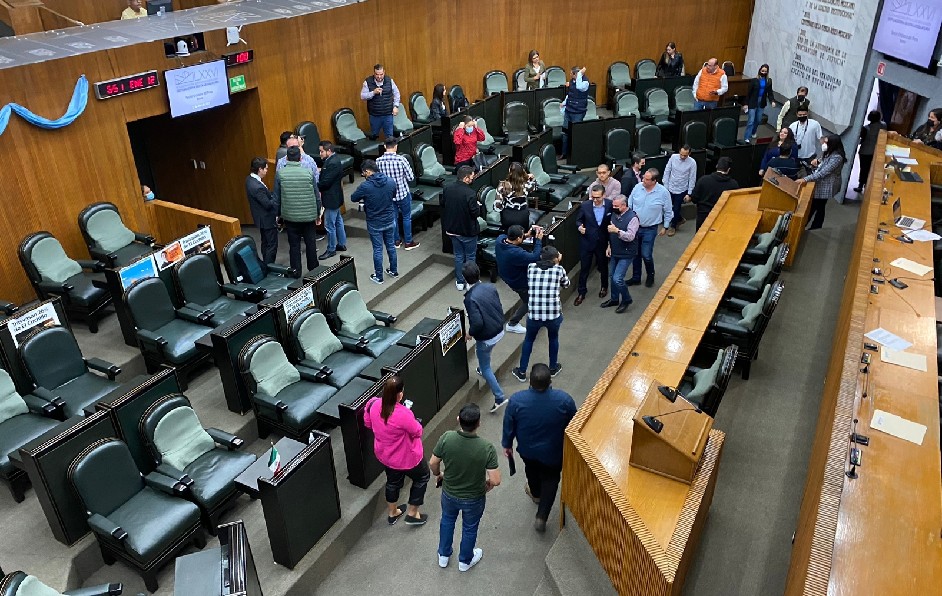 Congreso de NL aprueba los ingresos del Estado y autoriza deuda de casi 5 mil mdp | Kevin Recio