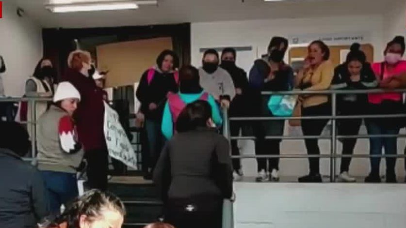 Protesta Alianza de Organizadores Sociales frente a la FGJ CdMx