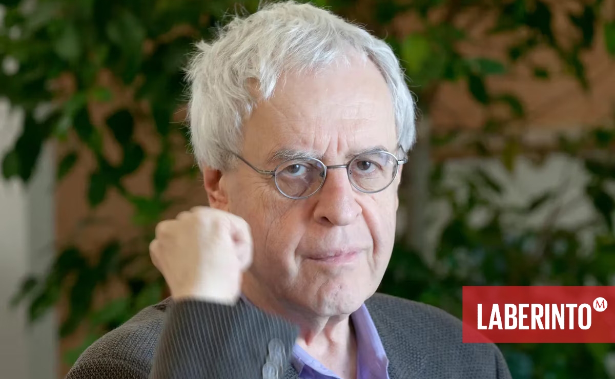 Charles Simic, 1938-2023. (Leonardo Cendamo: Hulton Archive)