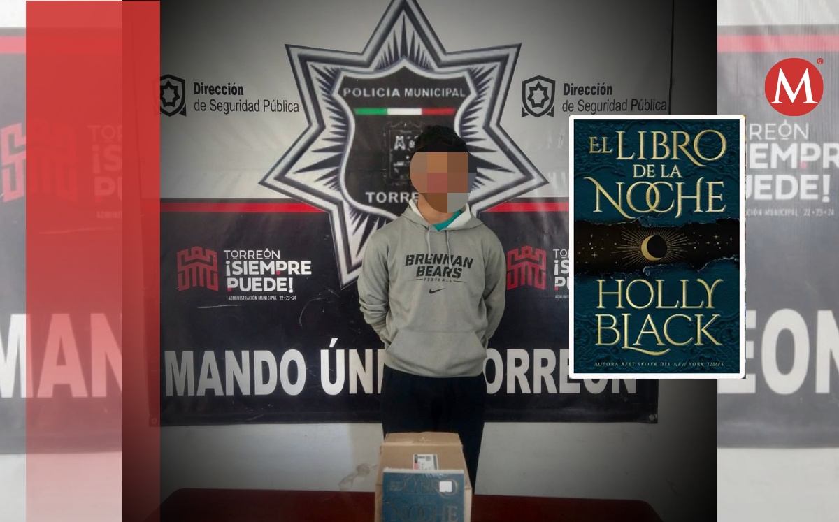 Descubren a hombre intendando robar libro | Milenio Digital