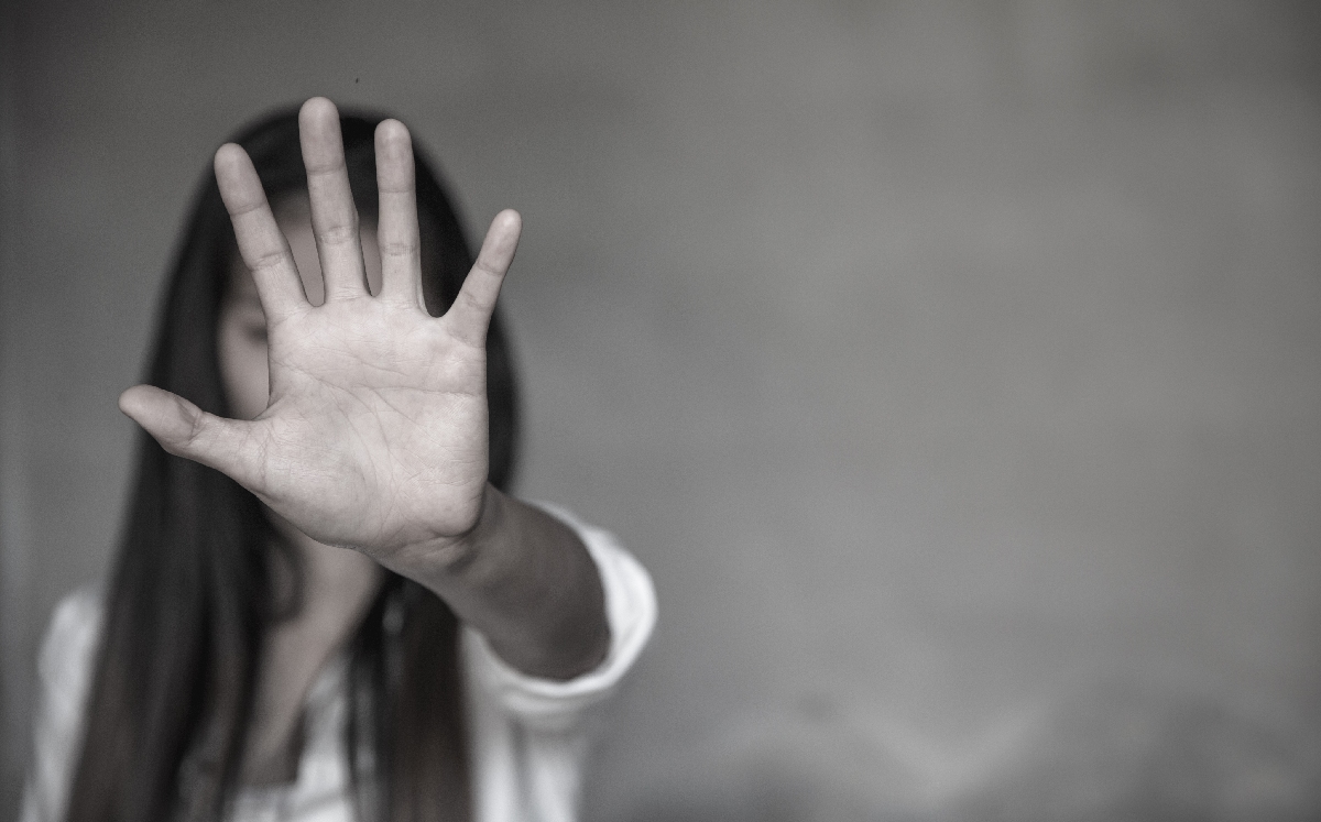 La pareja de Melisa la había agredido físicamente e incluso la atropelló. | Shuttesrtock