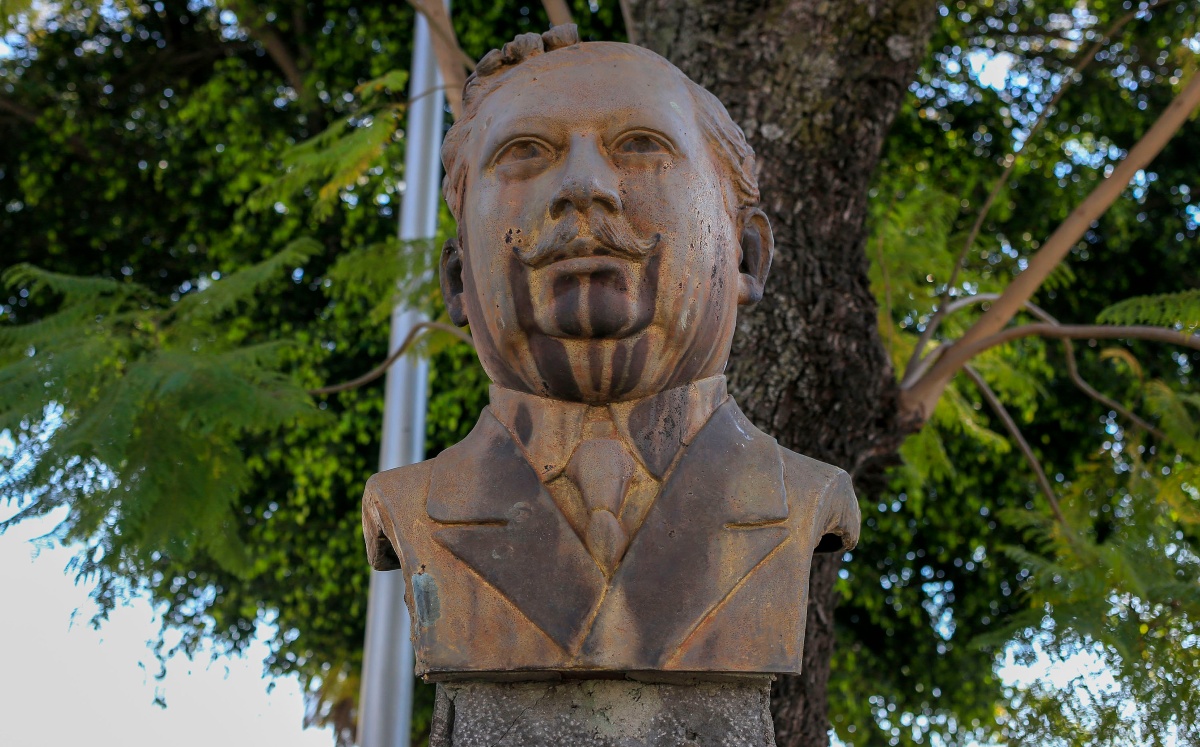 Corredor de poblanos  | Andrés Lobato