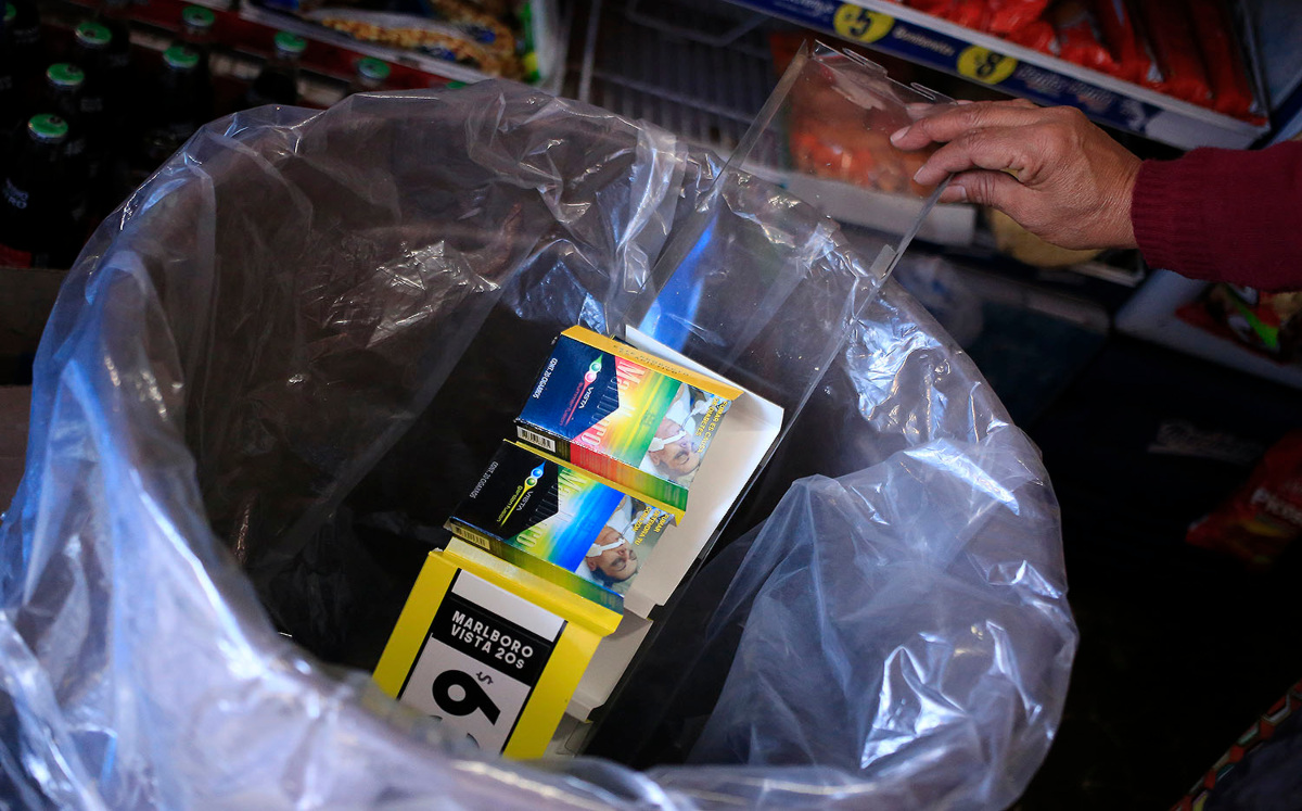 Misceláneas en Puebla acatan la Ley para el Control del Tabaco y retiran publicidad | Andrés Lobato
