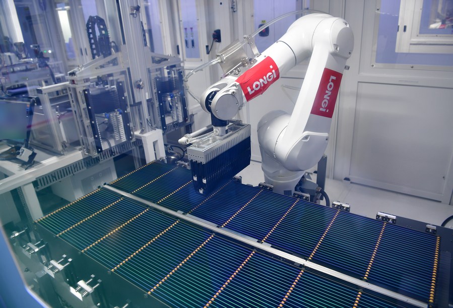 Fábrica de celdas de silicio en el noreste de China. (Xinhua)
