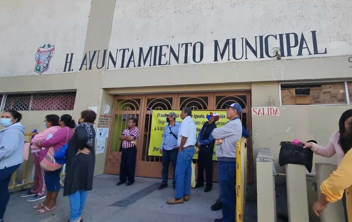 Los manifestantes dijeron que las protestas crecerían en caso de no recibir respuesta.