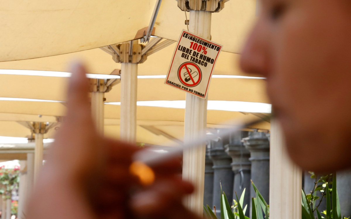 Restauranteros prevén descenso de 30% en ventas por reglamento antitabaco | Agencia Enfoque