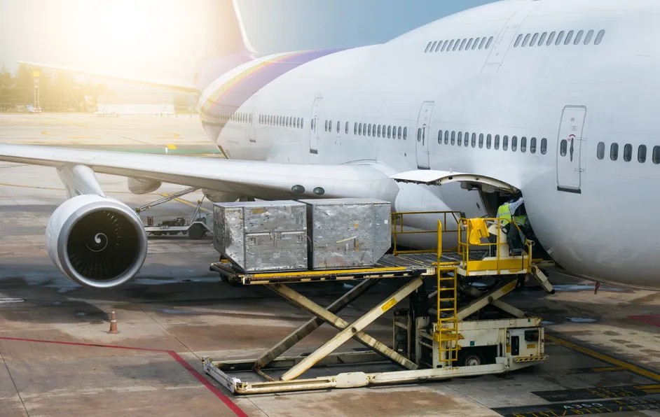 Gobierno y empresas negocian acuerdo sobre carga en AICM; habrá consenso con Canaero