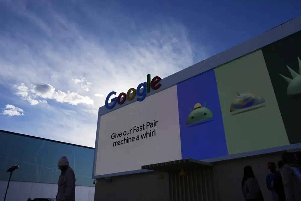 Google sigue el paso de otros gigantes tecnológicos con el anuncio de 12 mil despidos | AP