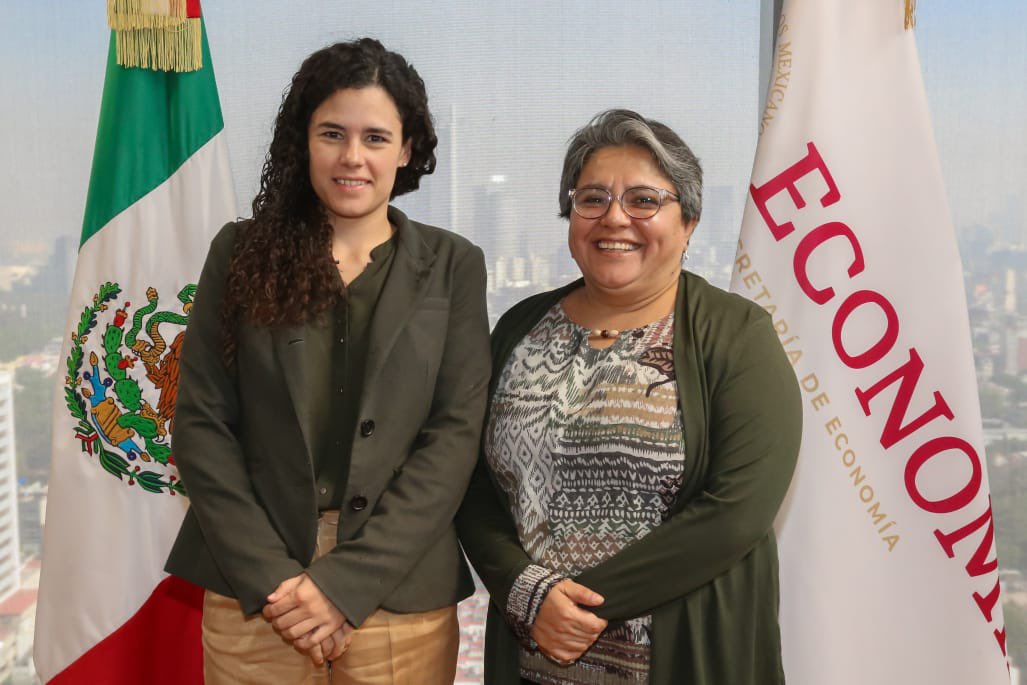 La secretarias de Economía, Raquel Buenrostro, y de Trabajo, Luisa María Alcalde. (Foto: Especial)