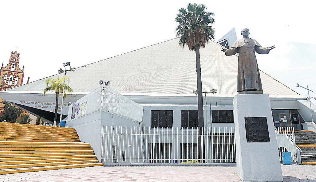 La presencia de Juan Pablo II en Monterrey fue profunda y en la Basílica de Guadalupe se le erigió una estatua. Jorge López