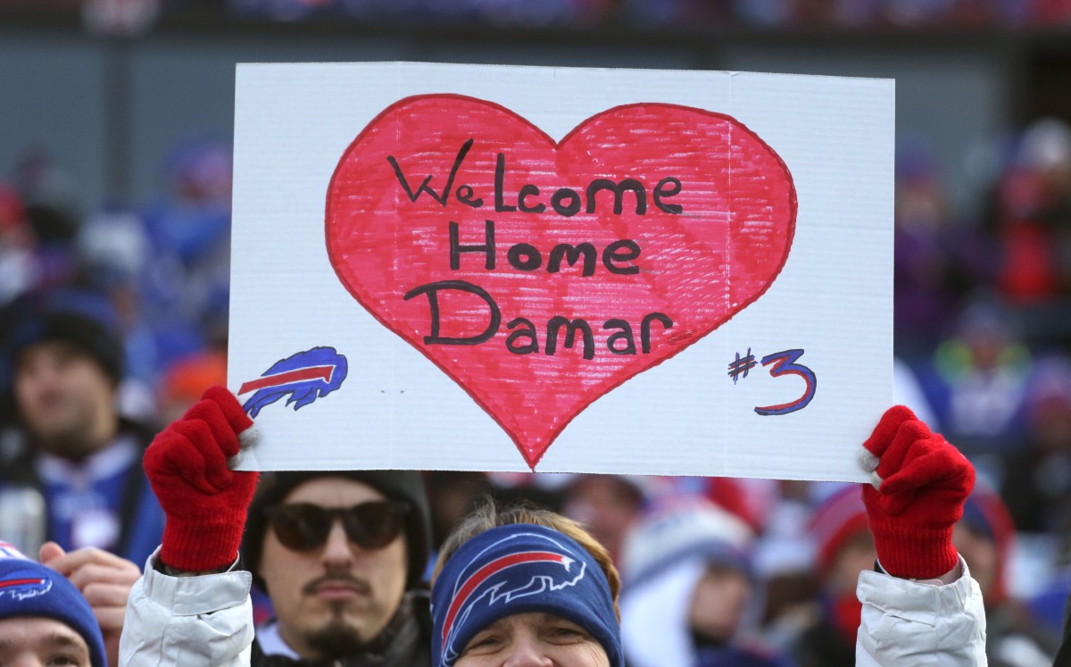 Damar Hamlin asiste a su primer juego con los Buffalo Bills tras paro cardiaco (AP)