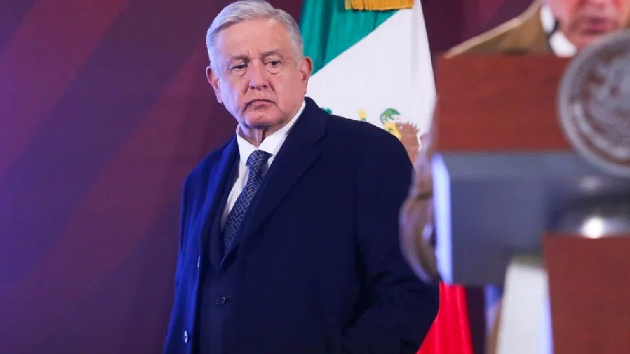 AMLO critica postura de rector de la UNAM sobre caso Yasmín Esquivel: “puro choro mareador