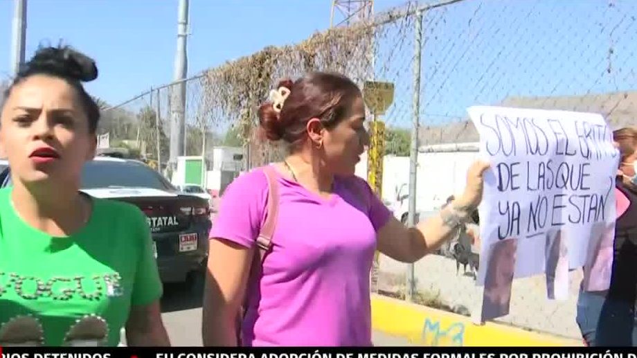 Bloqueo en Río de los Remedios, protestan por feminicidio de Jazmín Arriaga