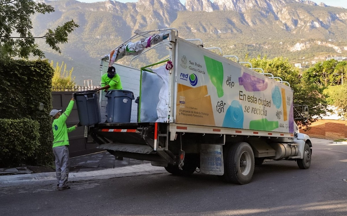 El camión recolector especial envía la basura a centros de tratamiento de residuos para reciclaje. Foto: Especial