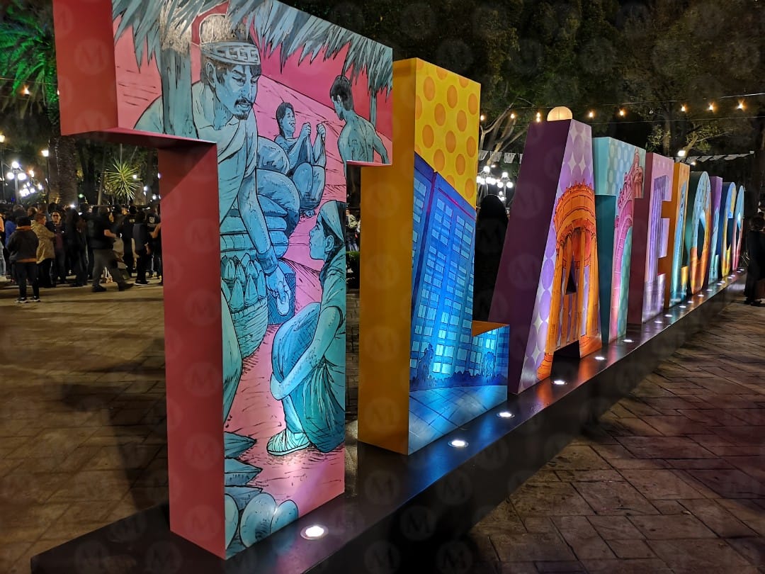 Esta noche fueron inauguradas las letras monumentales Tlatelolco.