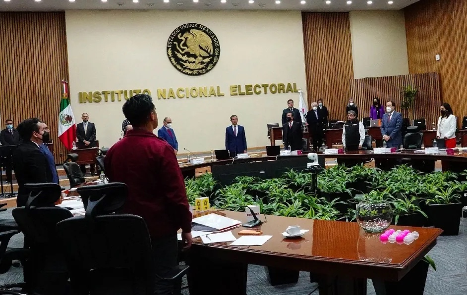INE alerta riesgo en elecciones de 2024 y al menos 5 mil despidos