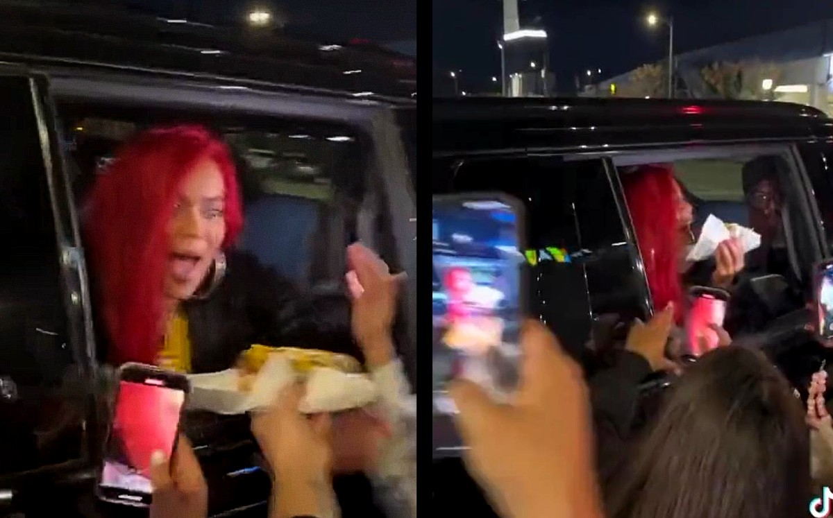 Karol G roba hot dog tras salir de concierto. | ESPECIAL