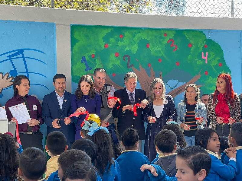 El Preescolar Citlalli, en Zapopan, recibió su insignia de escuela estrella. (Karla Rodríguez)