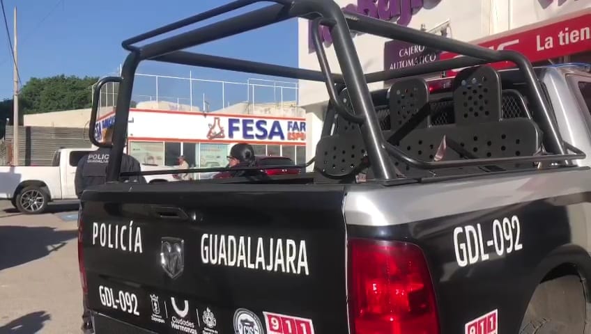 El atraco fue en el cruce de las avenidas López Mateos y Guadalupe. (Juan Carlos Munguía)