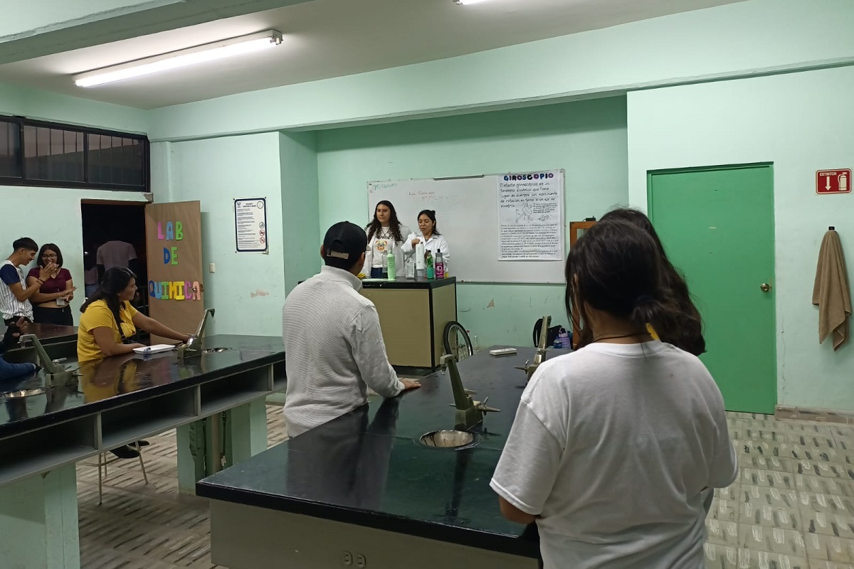 Curie-osos es un club de jóvenes dedicado a la divulgación científica. (cortesía)